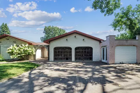 8409 Bayridge Cir, Bloomington, MN 55438