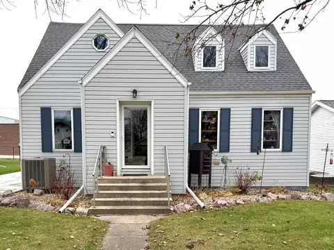 210 3rd St E, Morgan, MN 56266