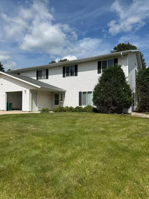 1103 Horizon Dr #2, Marshall, MN 56258