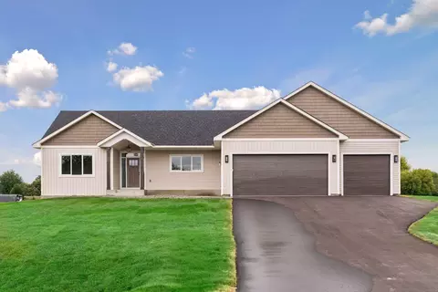 21477 Cottonwood St NW, Oak Grove, MN 55011