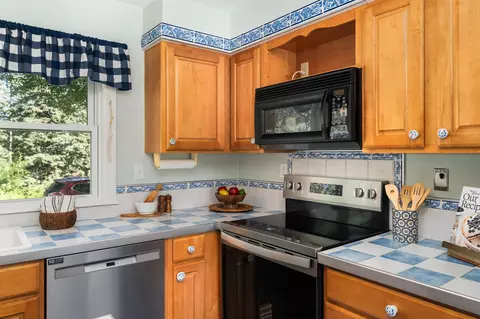 341 Madison Ave, Duluth, MN 55811 photo 11