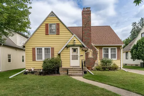 1235 2nd St NW, Rochester, MN 55901