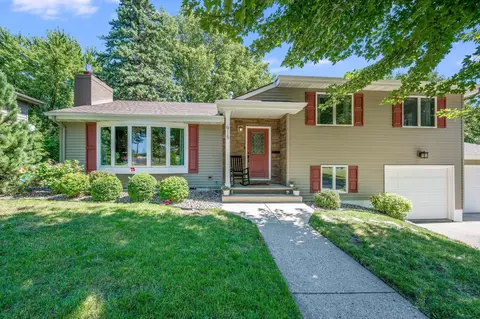 915 S Hampton St, Fairmont, MN 56031
