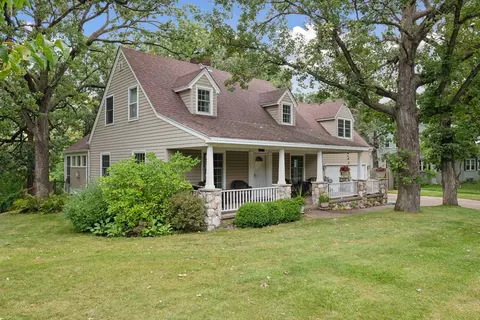 7298 Oak Grove Blvd, Richfield, MN 55423