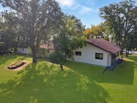 Exterior - 609 University Ave E, Badger, MN 56714 photo 2 of 5