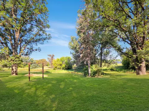 Exterior - 609 University Ave E, Badger, MN 56714 photo 3 of 5