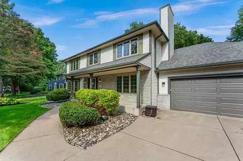 1042 Autumn Bay, Woodbury, MN 55125