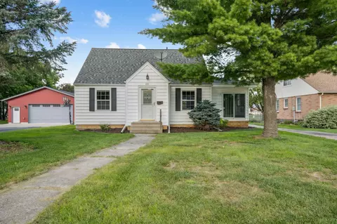 221 7th Ave SE, Waseca, MN 56093