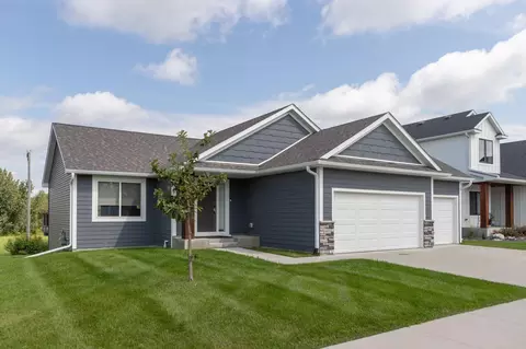 603 10th St NE, Kasson, MN 55944