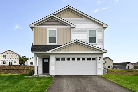 720 Spruce St N, Cambridge, MN 55008