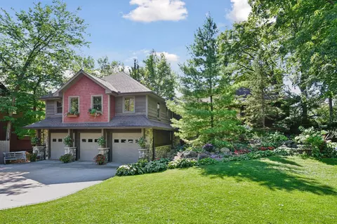 5375 Cedar Point Rd, Minnetrista, MN 55364