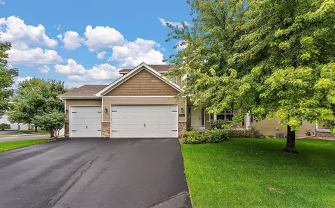 12469 National St NE, Blaine, MN 55449