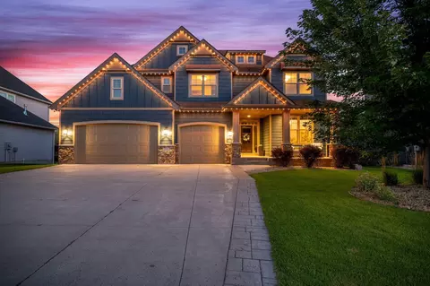 12726 Lake Vista Ln, Champlin, MN 55316