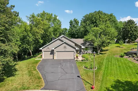 4552 Cliff Ridge Ct, Eagan, MN 55123