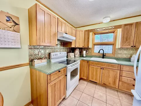 Kitchen - 51879 186th Pl, Mcgregor, MN 55760 photo 2 of 8
