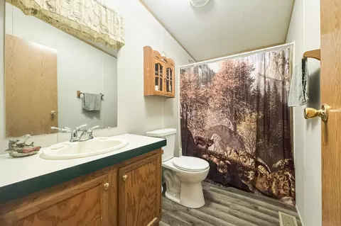 Bath - 15179 Demery Rd, Brainerd, MN 56401 photo 1 of 3