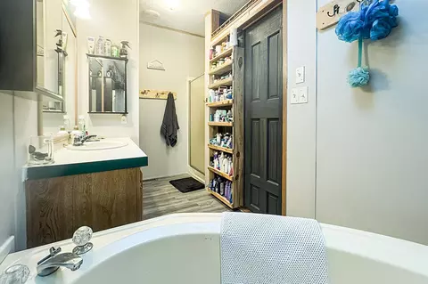 Bath - 15179 Demery Rd, Brainerd, MN 56401 photo 3 of 3