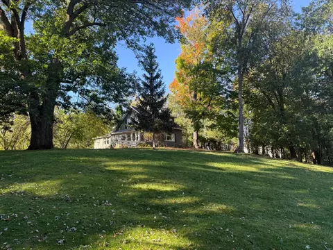 2625 Fox St, Wayzata, MN 55391