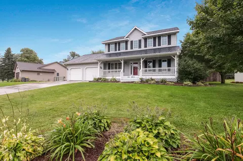 202 Birch St, Woodville, WI 54028