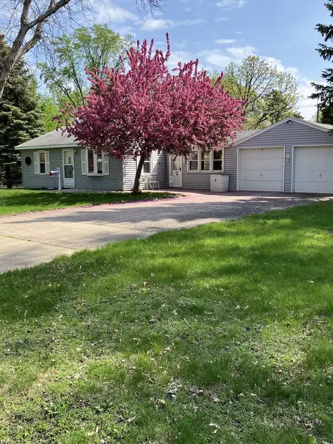 8731 11th Ave S, Bloomington, MN 55420