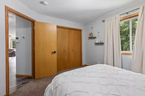 Bedroom - 5386 Marohn Rd, Baxter, MN 56425 photo 2 of 6