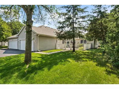1337 Heggen St #1B, Hudson, WI 54016