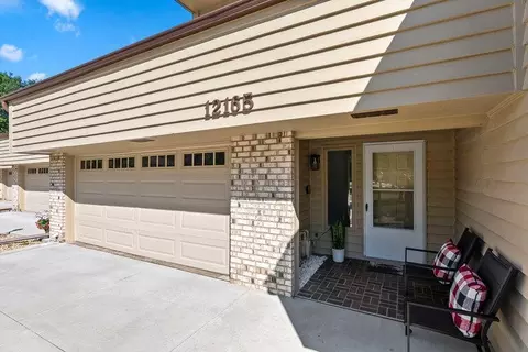 12165 Cottonwood St NW, Coon Rapids, MN 55448