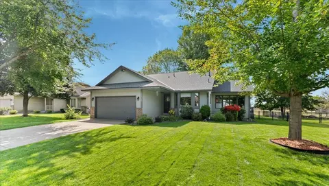 12360 Jonquil St NW, Coon Rapids, MN 55433