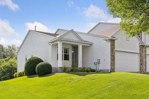 4680 Bloomberg Ln, Inver Grove Heights, MN 55076