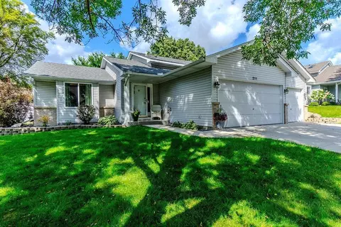211 Buffalo Run Rd, Buffalo, MN 55313