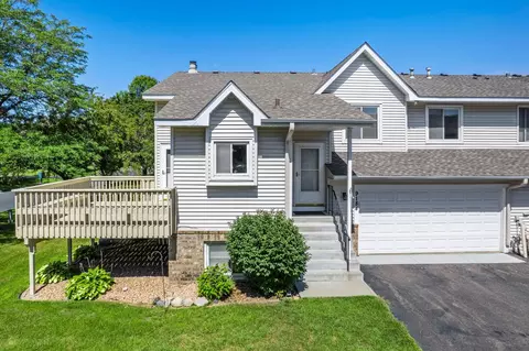 9184 Upland Ln N, Maple Grove, MN 55369