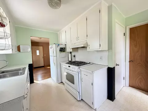 Kitchen - 8369 E River Rd NW, Coon Rapids, MN 55433 photo 2 of 6