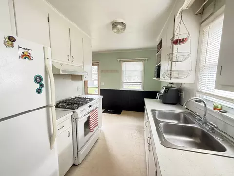 Kitchen - 8369 E River Rd NW, Coon Rapids, MN 55433 photo 6 of 6