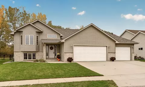 5121 Florence Dr NW, Rochester, MN 55901