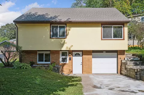 604 Gotzian St, Saint Paul, MN 55106