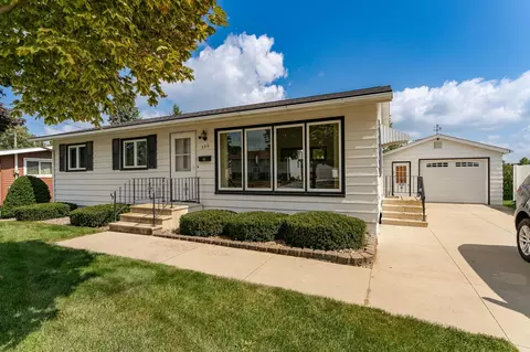 506 5th Ave SE, Stewartville, MN 55976