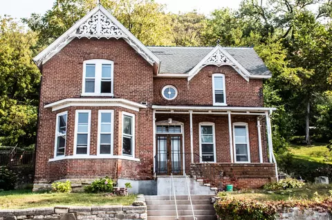 101 N 2nd St, Alma, WI 54610