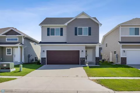 2613 5th Ct W, West Fargo, ND 58078