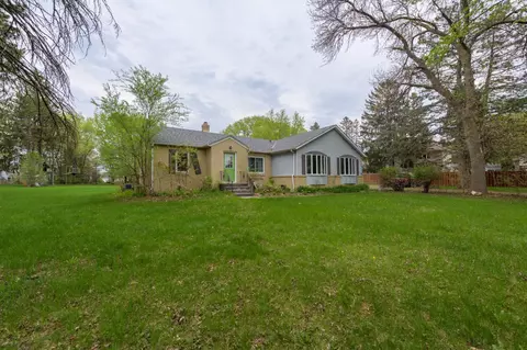 475 Tanglewood Dr, Shoreview, MN 55126