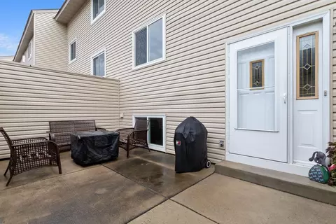 12201 Drake St NW, Coon Rapids, MN 55448
