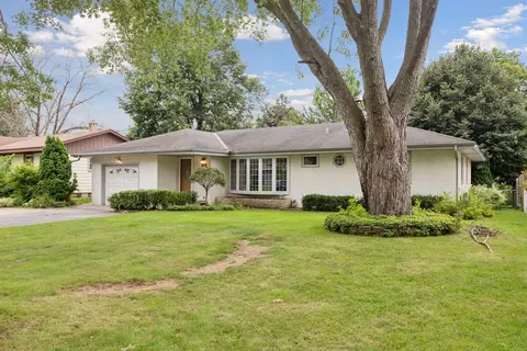 2112 Radatz Ave, North Saint Paul, MN 55109