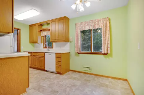 Kitchen - 3545 148th St W, Rosemount, MN 55068 photo 1 of 4