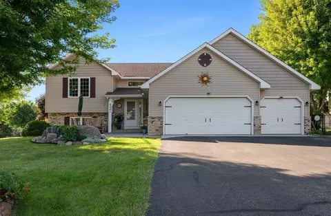 8041 Prairie Trl, Rockford, MN 55373
