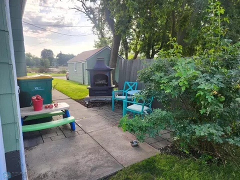 Exterior - 633 6th St SW, Forman, ND 58032 photo 6 of 6