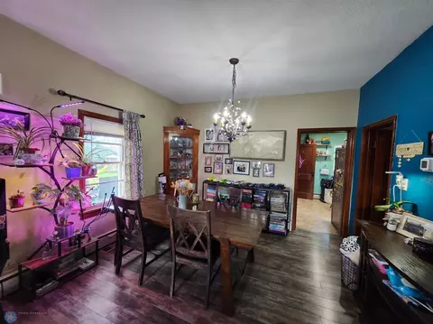 Dining - 633 6th St SW, Forman, ND 58032 photo 1 of 1