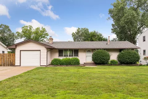 436 12th Ave NW, New Brighton, MN 55112