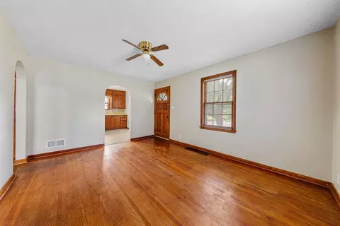717 Chatham St, Saint Peter, MN 56082 photo 9