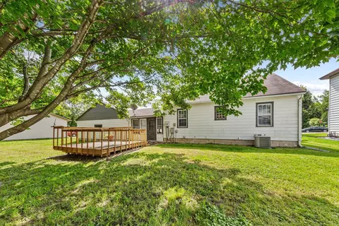 717 Chatham St, Saint Peter, MN 56082 photo 8