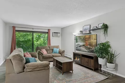Living - 1903 Silver Bell Rd #314, Eagan, MN 55122 photo 2 of 5