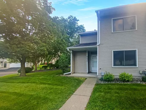 4430 Mccoll Dr, Savage, MN 55378